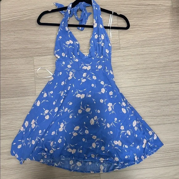 Lulu's Blue Floral Halter Dress with Peach Blooms - Picture 3 of 3